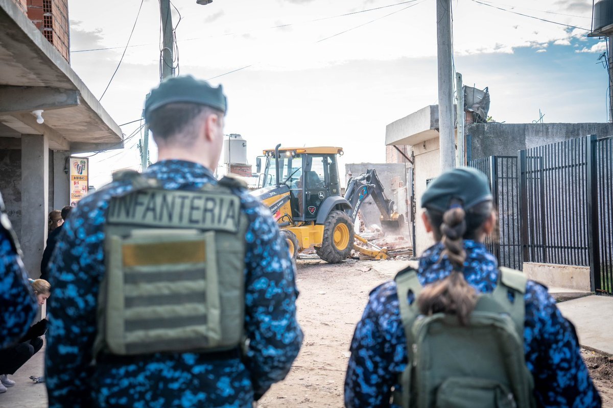 El derribo del b&uacute;nker narco en Moreno.