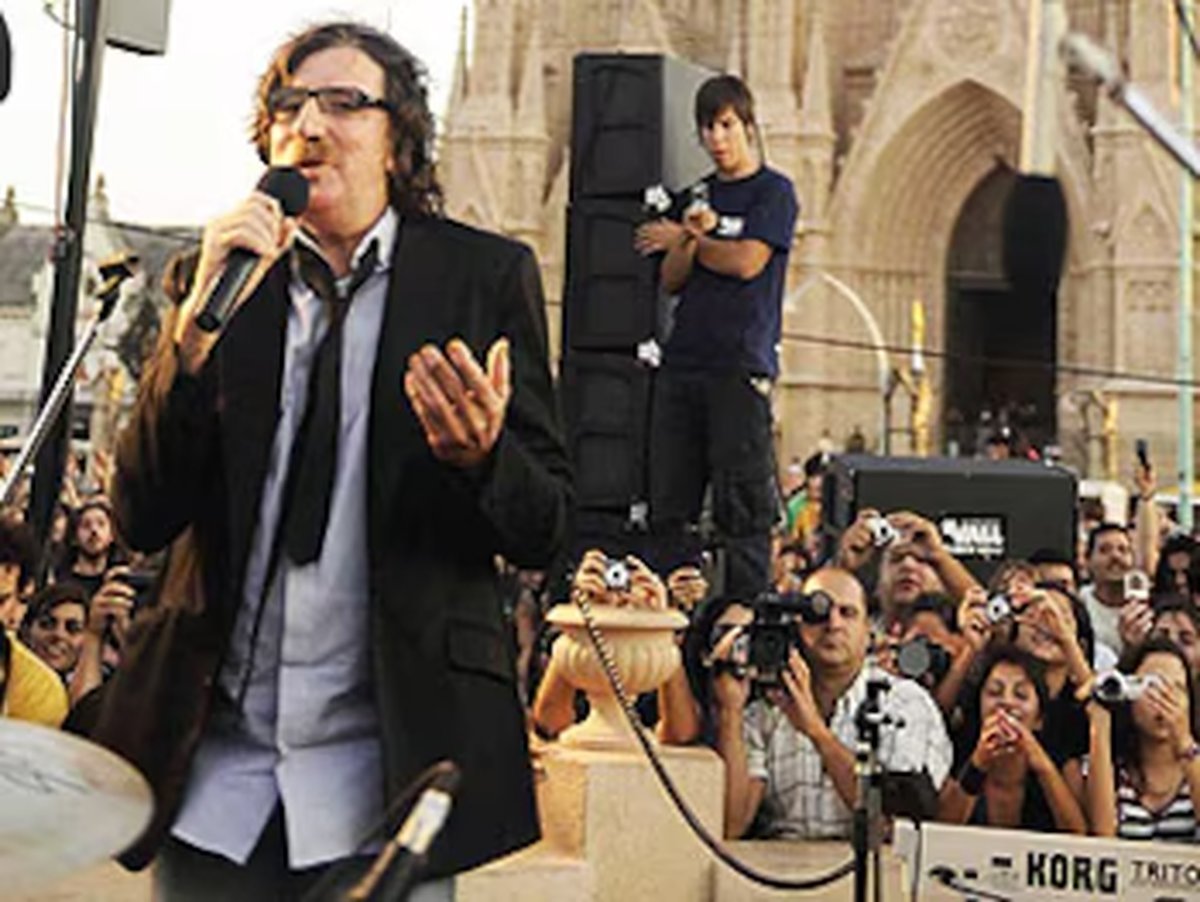 Luj&aacute;n realizar&aacute; un homenaje a Charly Garc&iacute;a con entrada gratuita: qu&eacute; artistas participar&aacute;n.