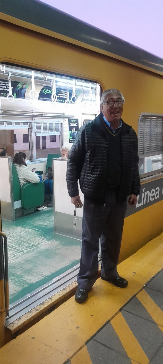 Carlos, el querido guarda del Tren Urquiza.