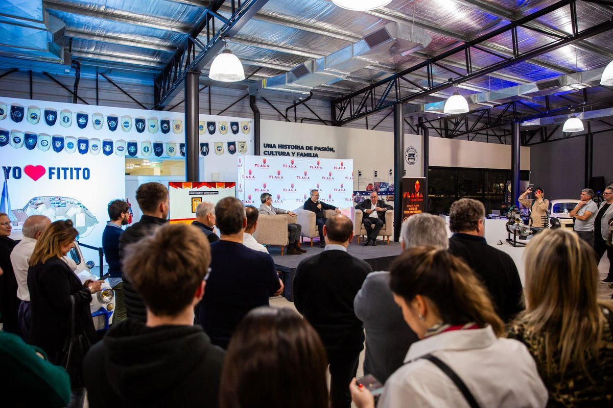 Flama puso primera en Tres de Febrero y el evento encendi&oacute; la llama del conocimiento.