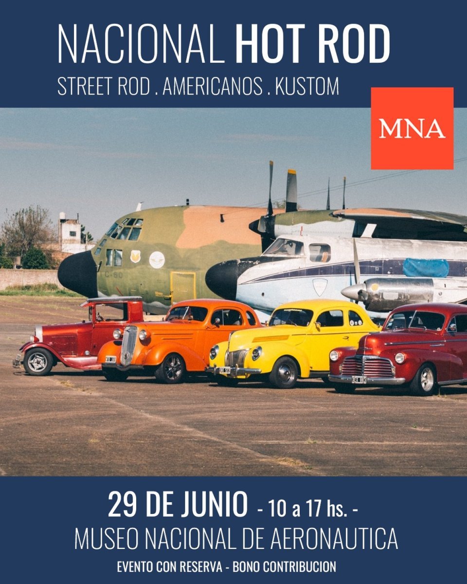 Autos antiguos en el MNA de Mor&oacute;n.