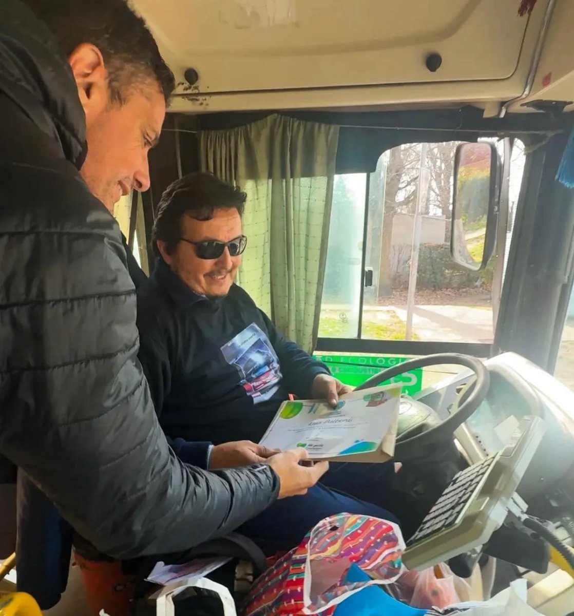 "&Uacute;ltima vuelta" para un hist&oacute;rico chofer de colectivo de General Rodr&iacute;guez que se jubil&oacute;