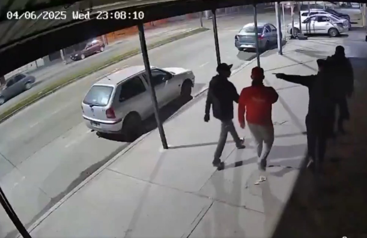 Si bien el polic&iacute;a qued&oacute; liberado, los delincuentes contin&uacute;an presos.