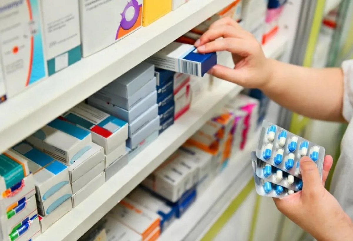 Farmacias deber&aacute;n exhibir un c&oacute;digo QR con la lista de precios de todos sus medicamentos