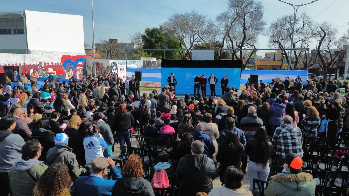 Kicillof y Katopodis en Mor&oacute;n: junto a Ghi, inauguraron el nuevo edificio de la Escuela Secundaria N&deg;48