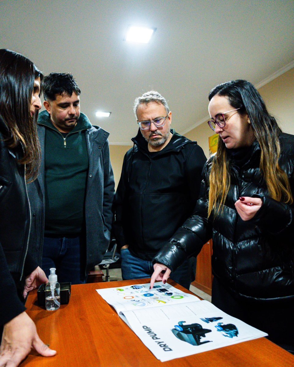 Diego Valenzuela de recorrida por Las Heras y Navarro.