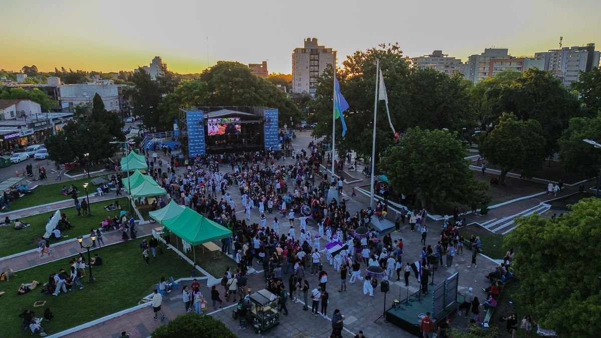 Feria Regional de Ituzaing&oacute;