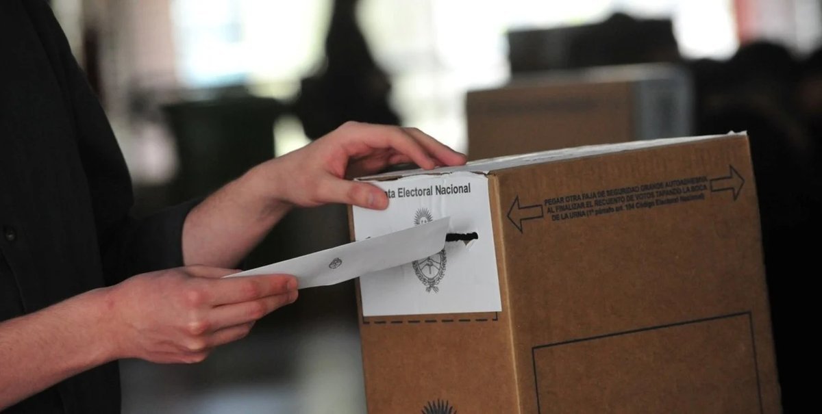 Elecciones 2025 en PBA: qu&eacute; se puede hacer y qu&eacute; no durante la veda.